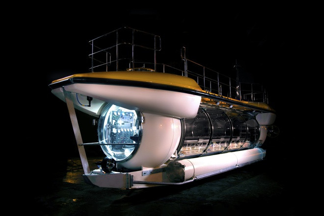 Tỷ phú Phạm Nhật Vượng đặt mua tàu ngầm thám hiểm